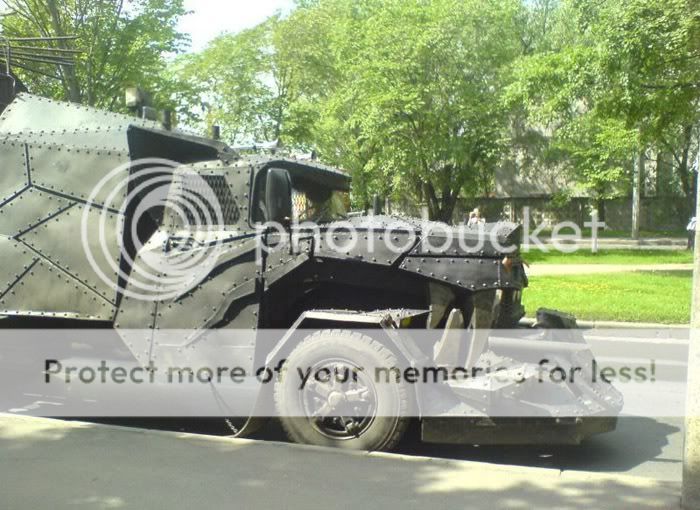 armoredtruck.jpg