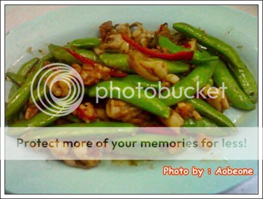 ถั่ว ลันเตา หวาน ผัดกะปิกุ้งหมึก