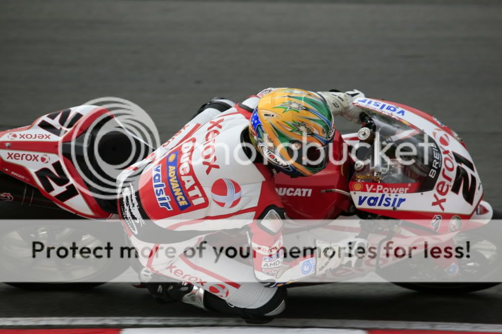 IMAGE: http://i338.photobucket.com/albums/n417/poldodog/_MG_5805.jpg