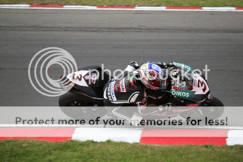 IMAGE: http://i338.photobucket.com/albums/n417/poldodog/_MG_5820.jpg