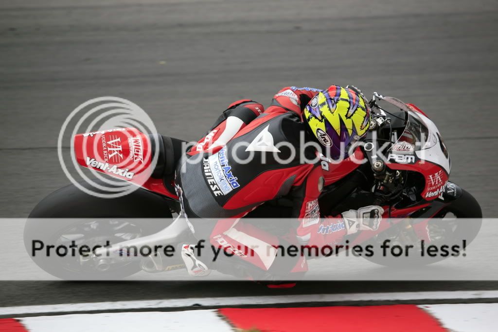 IMAGE: http://i338.photobucket.com/albums/n417/poldodog/_MG_5900.jpg