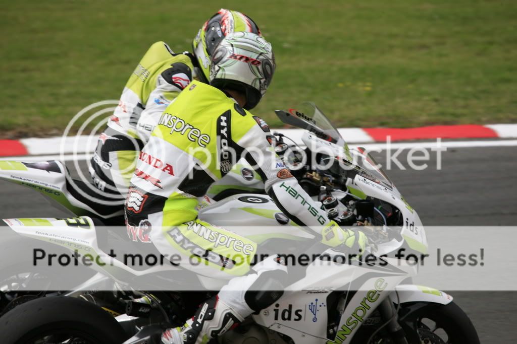 IMAGE: http://i338.photobucket.com/albums/n417/poldodog/_MG_5923.jpg