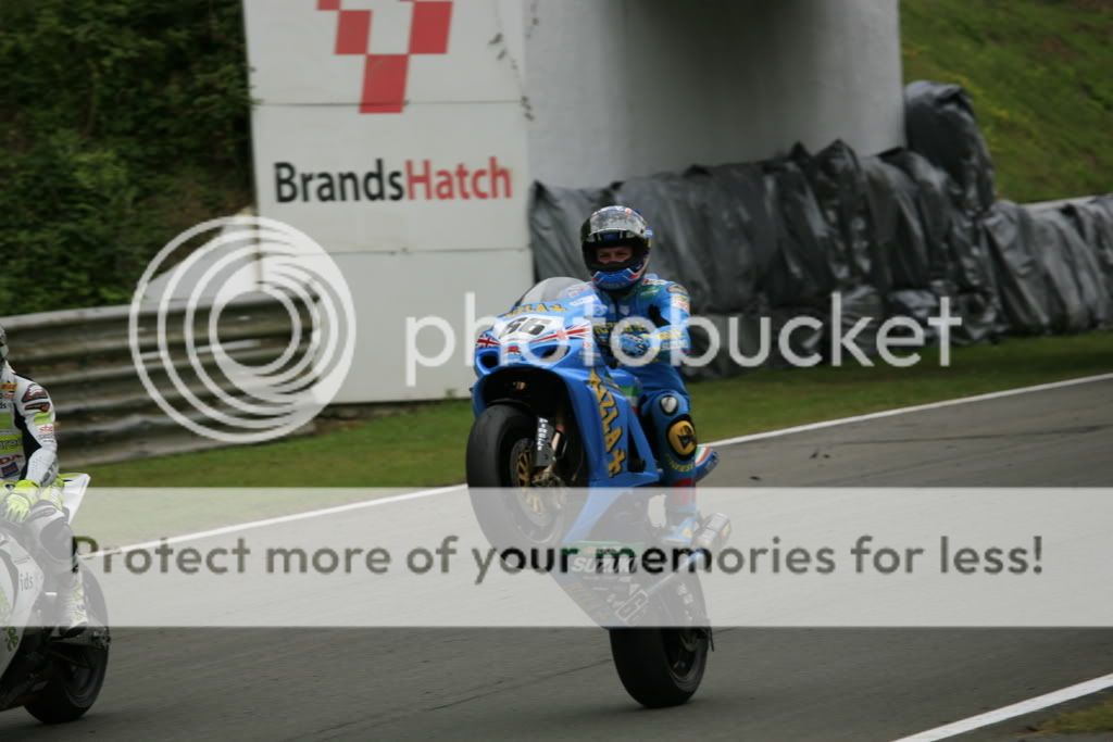 IMAGE: http://i338.photobucket.com/albums/n417/poldodog/_MG_6164.jpg