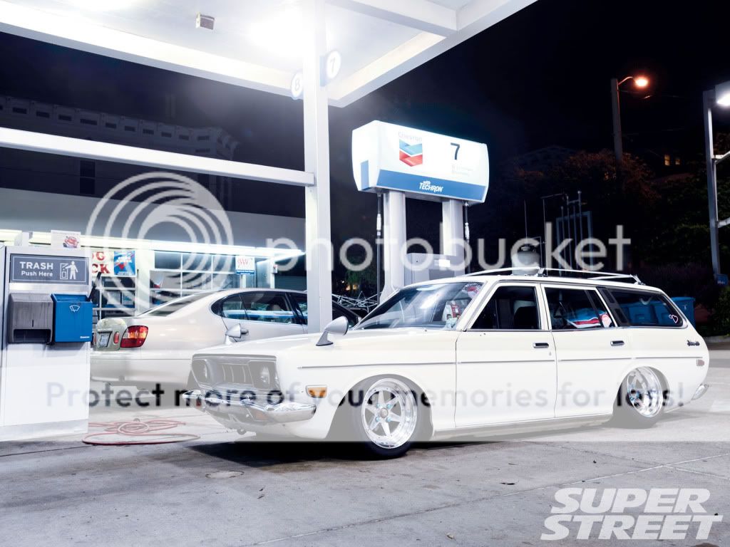 sstp_1009_01_o1973_datsun_610_wagonleft_view.jpg