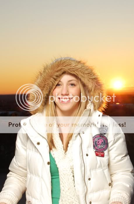 IMAGE: http://i338.photobucket.com/albums/n439/lotekkyle/maddy.jpg